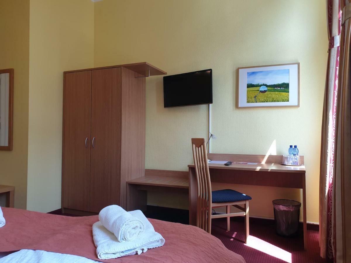 Hotel Pension Fischer Am Kudamm Берлин Экстерьер фото